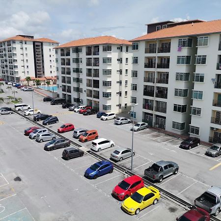 Bandar Puncak Alam Yuslina Homestay מראה חיצוני תמונה