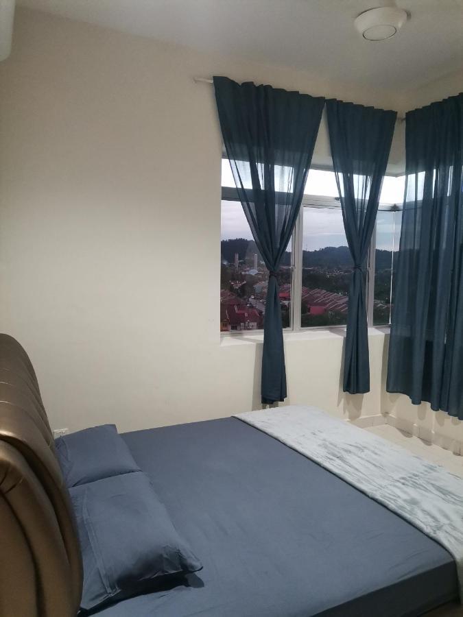 Bandar Puncak Alam Yuslina Homestay מראה חיצוני תמונה