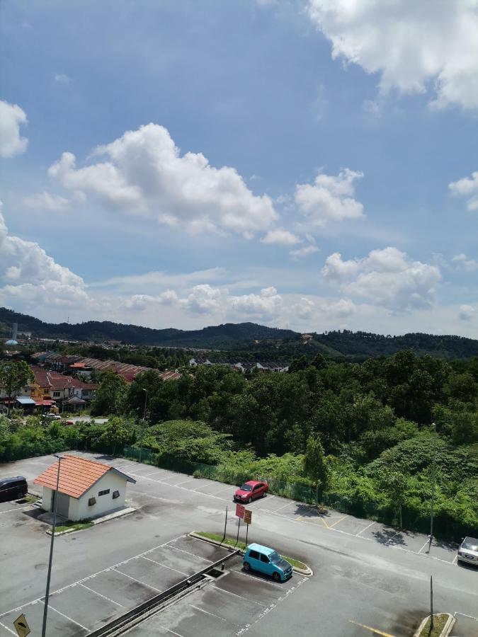 Bandar Puncak Alam Yuslina Homestay מראה חיצוני תמונה